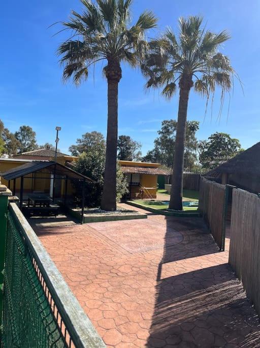 Chalet A 2 Kilometros De La Playa Chiclana de la Frontera Exteriör bild
