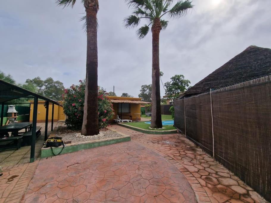 Chalet A 2 Kilometros De La Playa Chiclana de la Frontera Exteriör bild